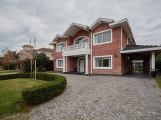 Foto 2 de Casa Amoblada en Alquiler Anual en Santa Barbara!