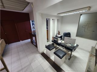 Foto 5 de CASA EN ALQUILER SIMON BOLIVAR  VITRINA  COMERCIAL CERCA AVENIDA 80
