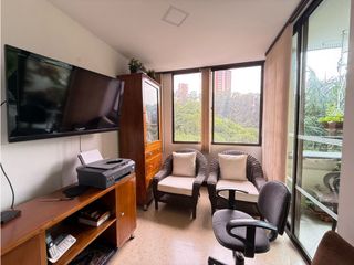Foto 2 de En venta apartamento loma de los gonzalez- El poblado