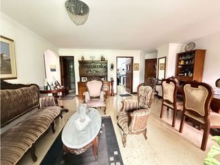 Foto 1 de En venta apartamento loma de los gonzalez- El poblado