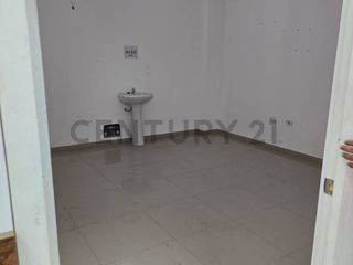Foto 7 de ¡OPORTUNIDAD UNICA! Edificio Comercial de 4 Pisos en Alquiler – Tarapoto
