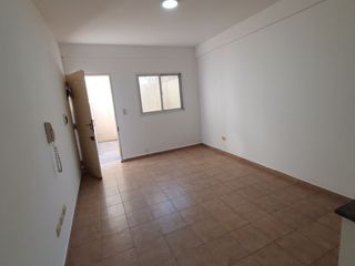 Foto 2 de Departamento en alquiler de 1 dormitorio en Macrocentro
