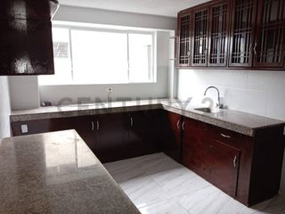 Foto 3 de En renta departamento, en Sur de Quito, cerca del C.C. El Recreo