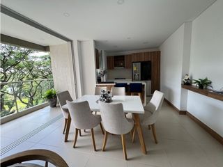 Foto 9 de APARTAMENTO MODERNO CON VISTA A COPAS DE LOS ARBOLES