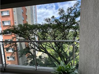 Foto 2 de APARTAMENTO MODERNO CON VISTA A COPAS DE LOS ARBOLES