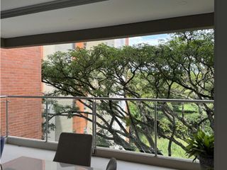 Foto 1 de APARTAMENTO MODERNO CON VISTA A COPAS DE LOS ARBOLES