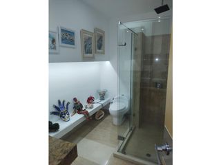 Foto 21 de APARTAMENTO  CON  VISTA  A LA CIUDAD Y A LOS FARALLONES