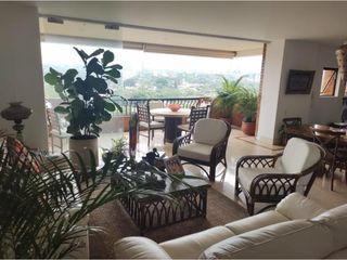 Foto 4 de APARTAMENTO  CON  VISTA  A LA CIUDAD Y A LOS FARALLONES