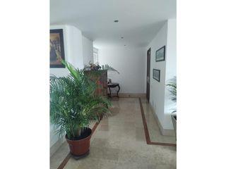 Foto 11 de APARTAMENTO  CON  VISTA  A LA CIUDAD Y A LOS FARALLONES