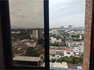 Foto 13 de APARTAMENTO  CON  VISTA  A LA CIUDAD Y A LOS FARALLONES