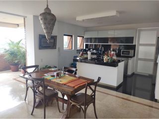 Foto 20 de APARTAMENTO  CON  VISTA  A LA CIUDAD Y A LOS FARALLONES