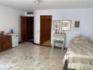 Foto 14 de APARTAMENTO CON AMPLIOS ESPACIOS
