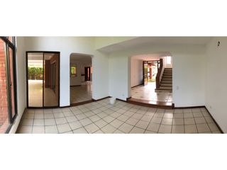 Foto 7 de CASA AMPLIA EN CONJUNTO CERRADO DE PANCE