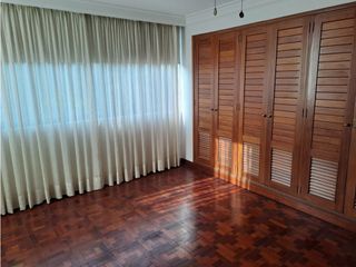 Foto 12 de APARTAMENTO CON VISTA A LA CIUDAD