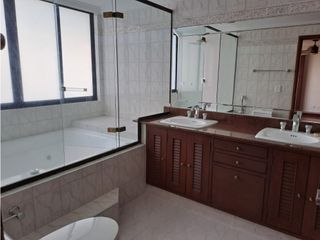Foto 13 de APARTAMENTO CON VISTA A LA CIUDAD
