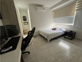 Foto 6 de CASA MODERNA CON PISCINA Y JACUZZI