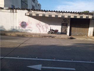 Foto 4 de CASA LOTE AMPLIA CON UBICACION PRIVILEGIADA