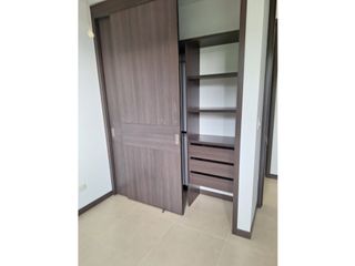 Foto 12 de APARTAMENTO CON VISTA A ZONA VERDE