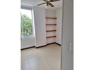 Foto 7 de APARTAMENTO CON VISTA A ZONA VERDE