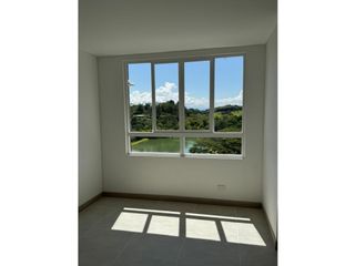 Foto 6 de APARTAMENTO MODERNO PARA ESTRENAR CON VISTA A LAGO Y ZONA VERDE
