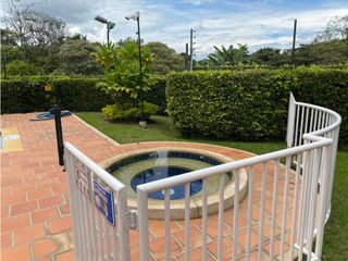 Foto 21 de CASA CON PISCINA Y JACUZZI