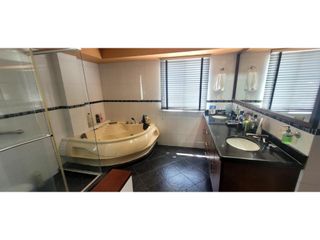 Foto 9 de CASA CON PISCINA Y JACUZZI