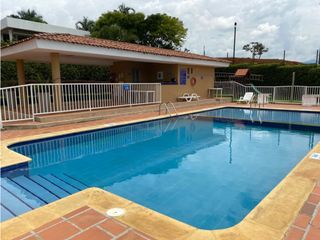 Foto 22 de CASA CON PISCINA Y JACUZZI