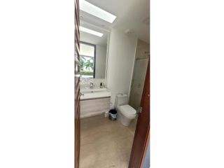 Foto 7 de CASA CON PISCINA Y JACUZZI