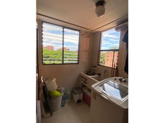Foto 10 de APARTAMENTO CON AMPLIOS ESPACIOS EN EL INGENIO