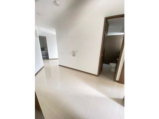 Foto 8 de APARTAMENTO CON VISTA A LA CIUDAD