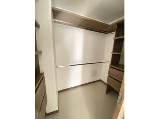 Foto 4 de APARTAMENTO CON VISTA A LA CIUDAD