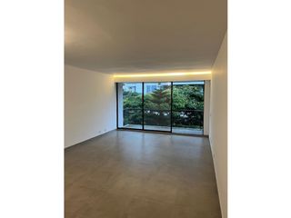 Foto 1 de APARTAMENTO CON VISTA A COPA DE LOS ARBOLES