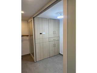 Foto 20 de APARTAMENTO CON VISTA A COPA DE LOS ARBOLES