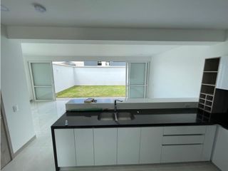 Foto 1 de CASA DE PANCE MODERNA EN CONDOMINIO