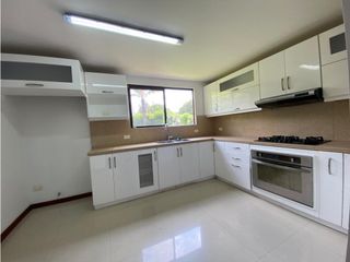Foto 5 de CASA CAMPESTRE CON AMPLIOS ESPACIOS  EN UNIDAD CERRADA