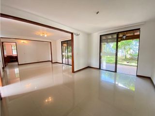 Foto 4 de CASA CAMPESTRE CON AMPLIOS ESPACIOS  EN UNIDAD CERRADA