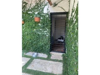 Foto 32 de CASA  INDEPENDIENTE CON PISCINA Y AMPLIA ZONA VERDE