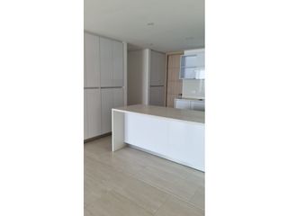 Foto 5 de APARTAMENTO CON VISTA A LA CIUDAD