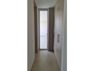 Foto 18 de APARTAMENTO CON VISTA A LA CIUDAD