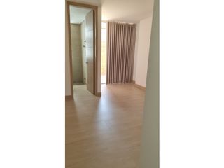 Foto 20 de APARTAMENTO CON VISTA A LA CIUDAD