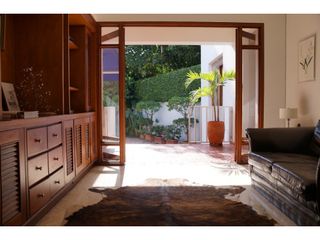 Foto 3 de CASA AMPLIA, INDEPENDIENTE Y BIEN SITUADA EN EL SUR DE CALI