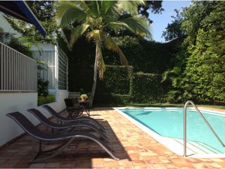 Foto 1 de CASA AMPLIA, INDEPENDIENTE Y BIEN SITUADA EN EL SUR DE CALI