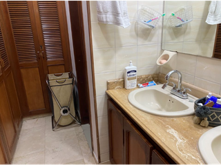 Foto 12 de APARTAMENTO AMPLIO ILUMINADO Y CON VARIOS AMBIENTES