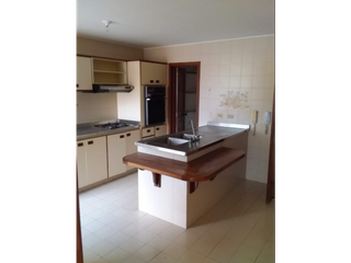 Foto 11 de APARTAMENTO AMPLIO ILUMINADO Y CON VARIOS AMBIENTES
