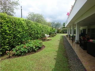 Foto 7 de CASA CAMPESTRE CON AMPLIOS ESPACIOS