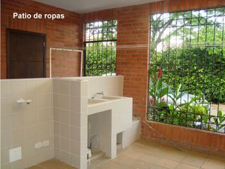 Foto 13 de CASA AMPLIA Y RODEADA DE VERDE  EN LA MORADA