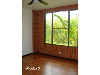 Foto 16 de CASA AMPLIA Y RODEADA DE VERDE  EN LA MORADA