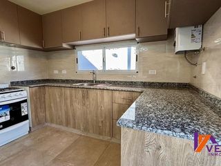 Foto 10 de Portal De Lesser-duplex-venta-zona Norte
