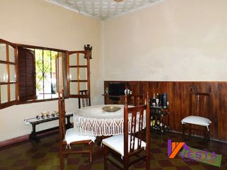 Foto 4 de Siria Al 90-casa-venta-macrocentro
