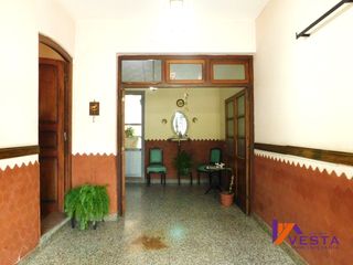 Foto 3 de Siria Al 90-casa-venta-macrocentro